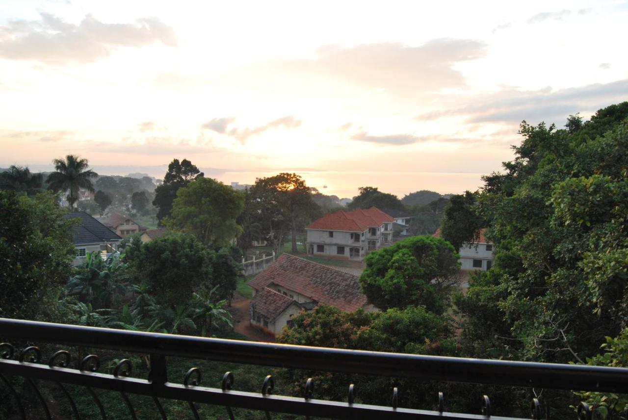 Frontiers Hotel Entebbe Exterior photo
