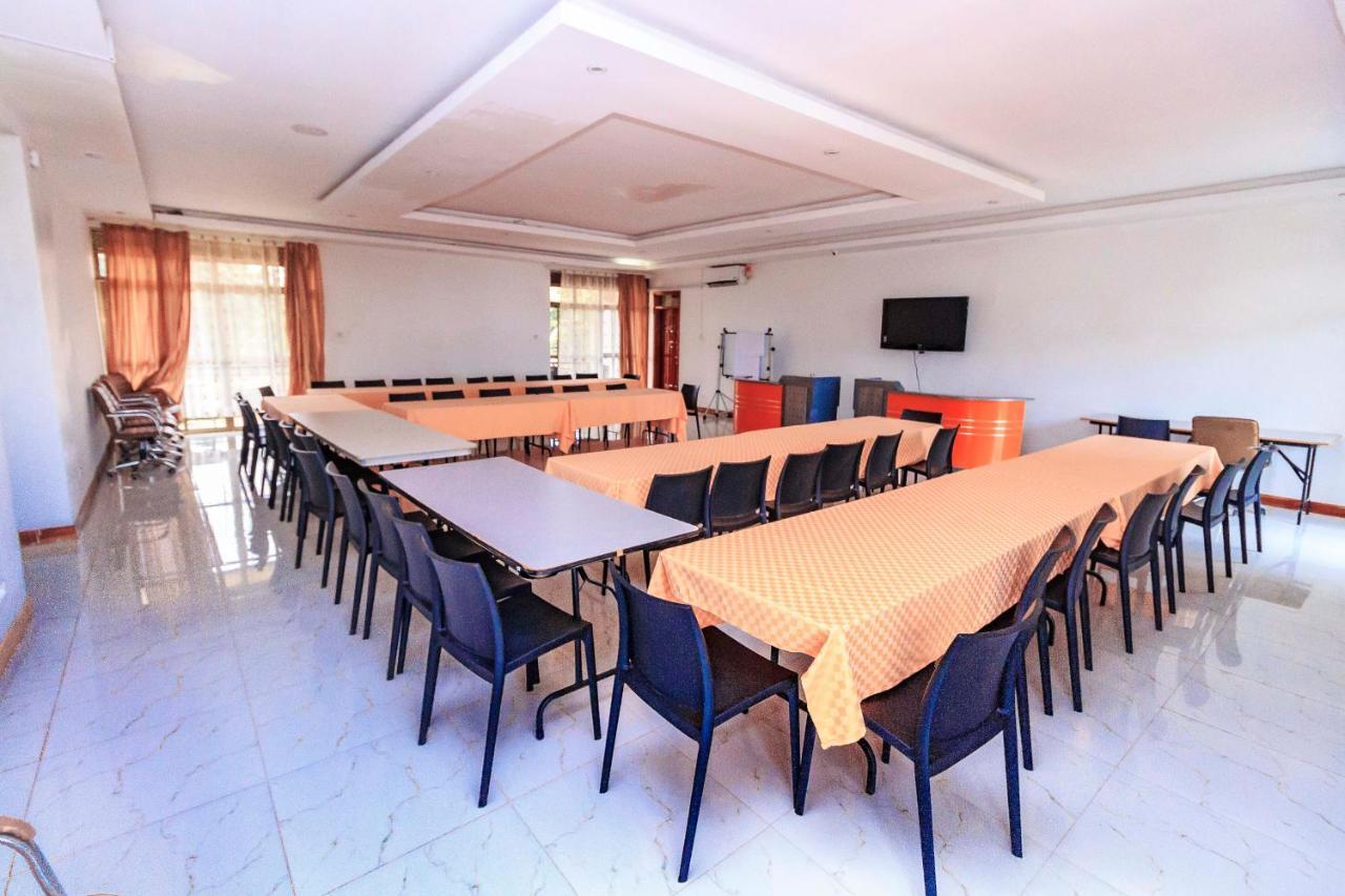 Frontiers Hotel Entebbe Exterior photo
