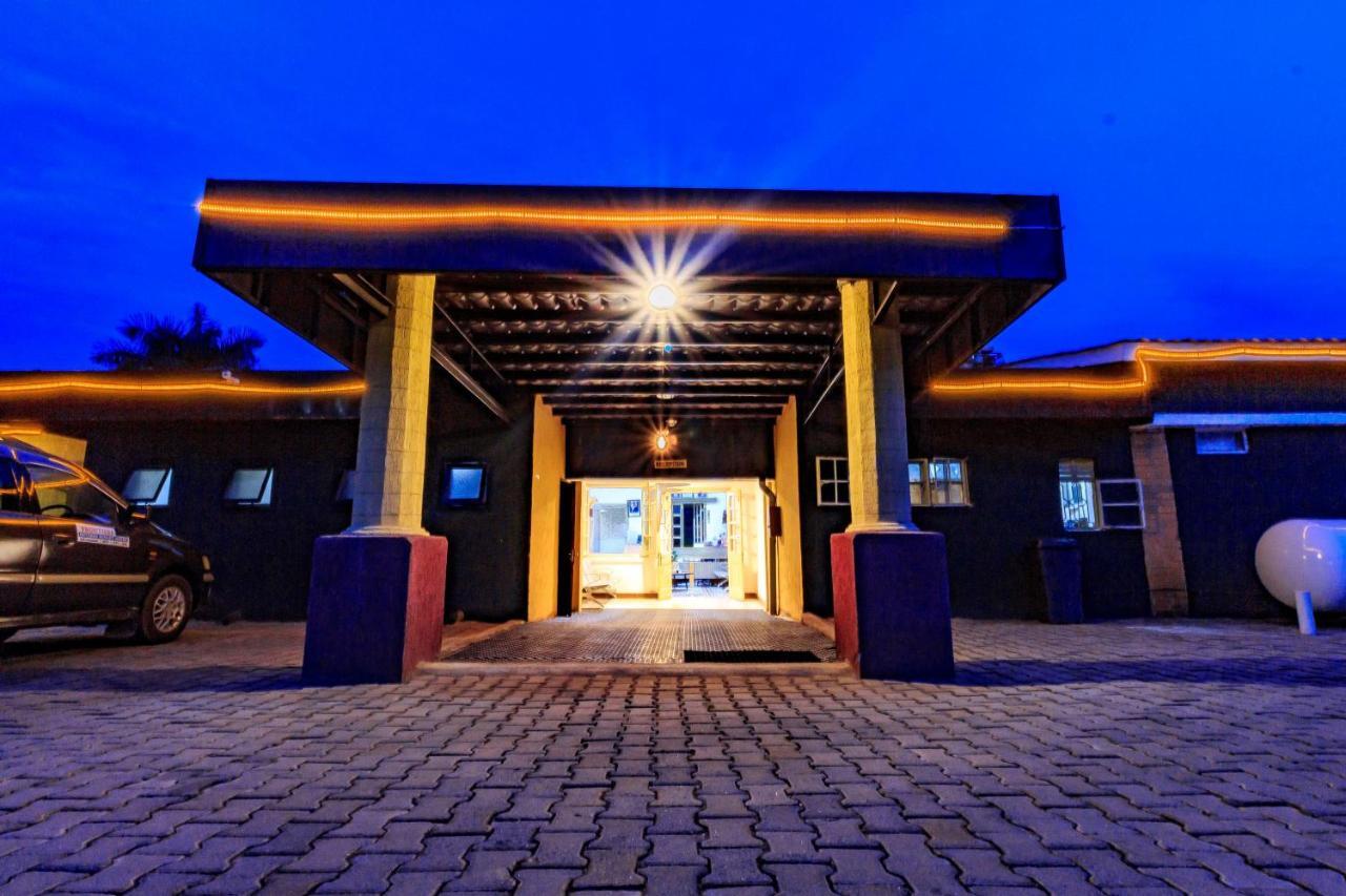 Frontiers Hotel Entebbe Exterior photo